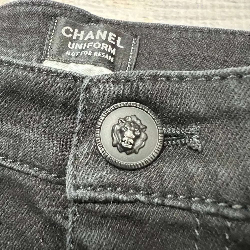 Chanel Uniform Slim Straight Stretch Denim Jeans Black EU 40 Lion Crest